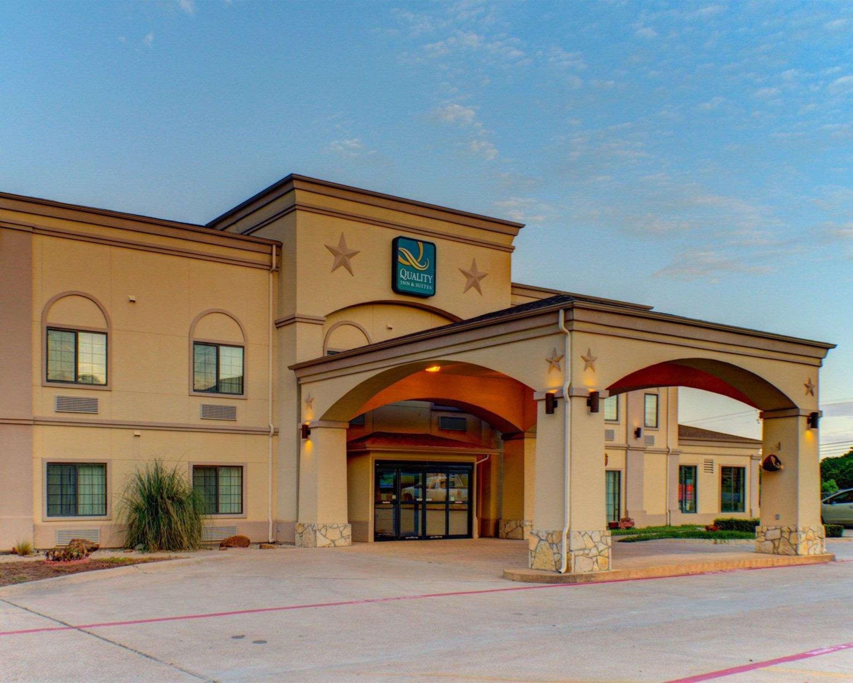 Quality Inn & Suites - Glen Rose Eksteriør billede