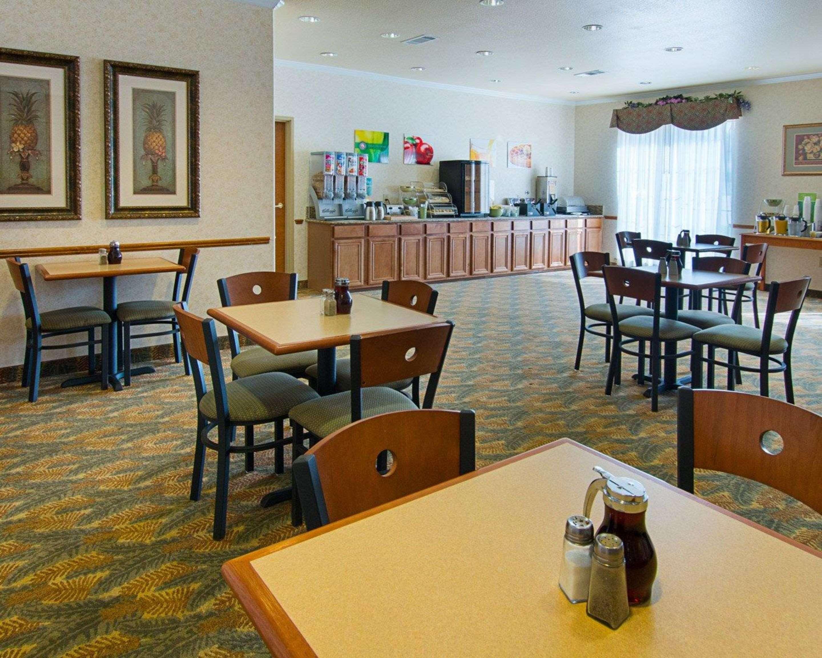Quality Inn & Suites - Glen Rose Eksteriør billede